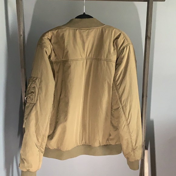 Army Green Bomber Jacket! - Picture 2 of 3